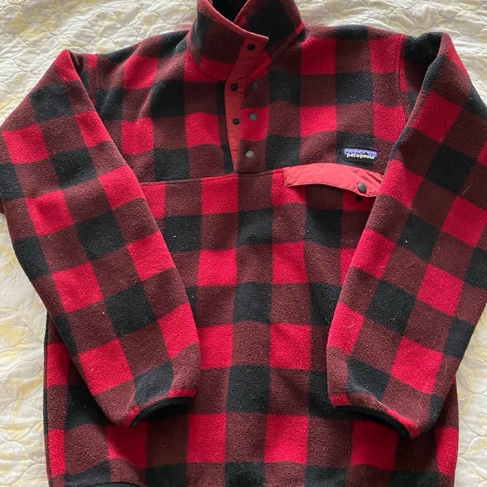 Men’s Patagonia sweater